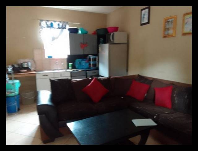 3 BEDROOM HOUSE FOR SALE IN OOS EINDE